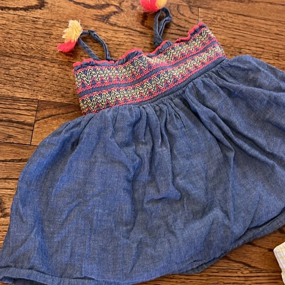 CHAMBRAY EMBROIDERED TOP WITH MATCHING YELLOW SHORT SET - 2T